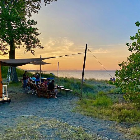 Beachfront Caravans Chernomorets Ngoại thất bức ảnh