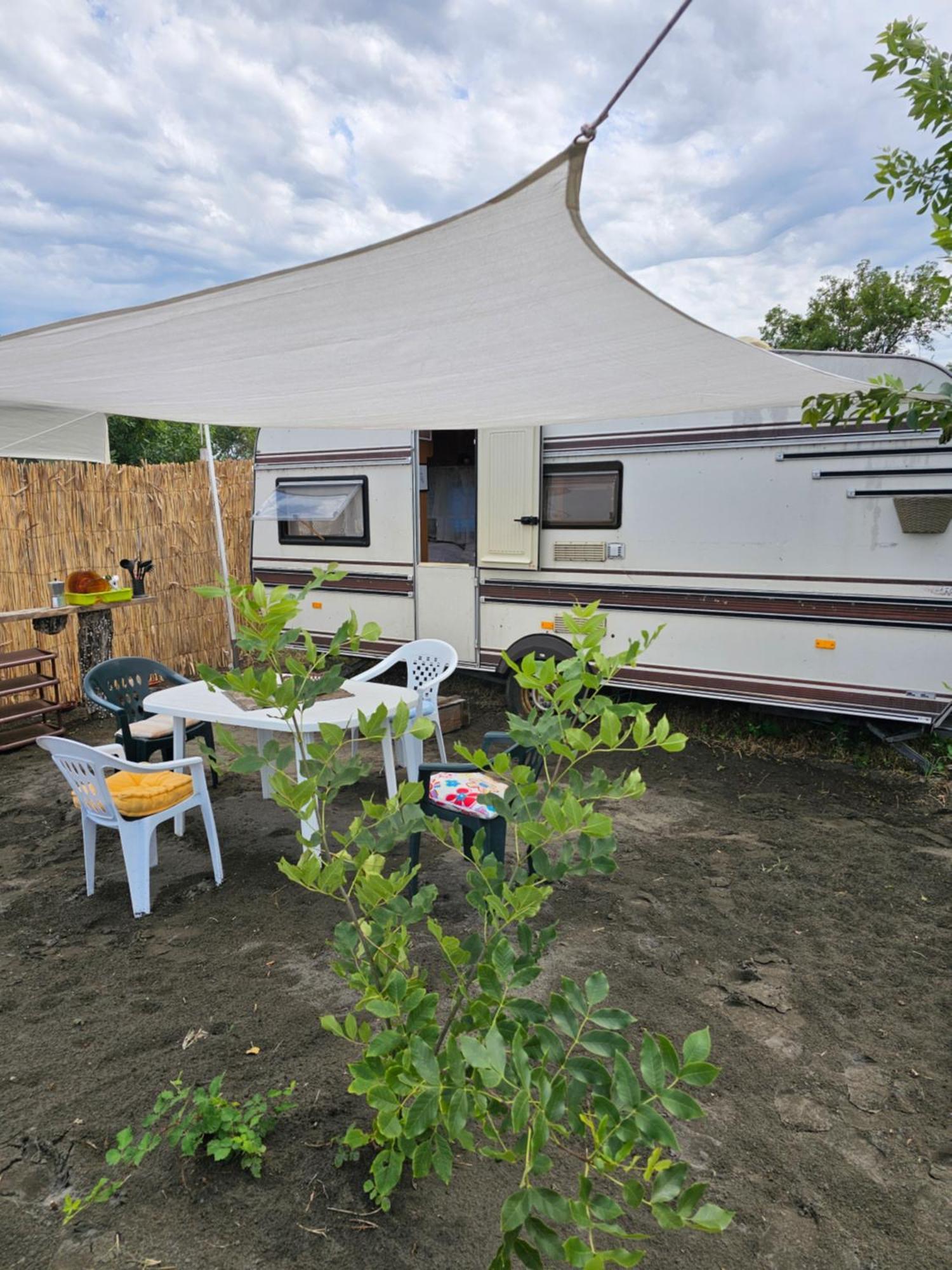 Beachfront Caravans Chernomorets Ngoại thất bức ảnh
