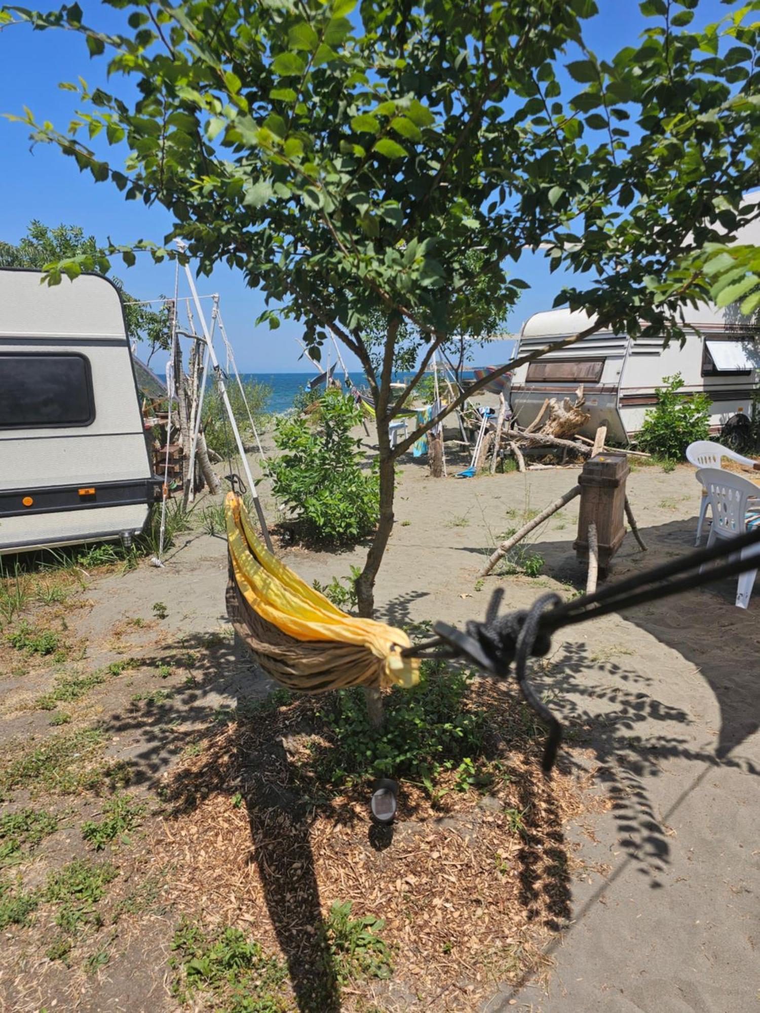 Beachfront Caravans Chernomorets Ngoại thất bức ảnh