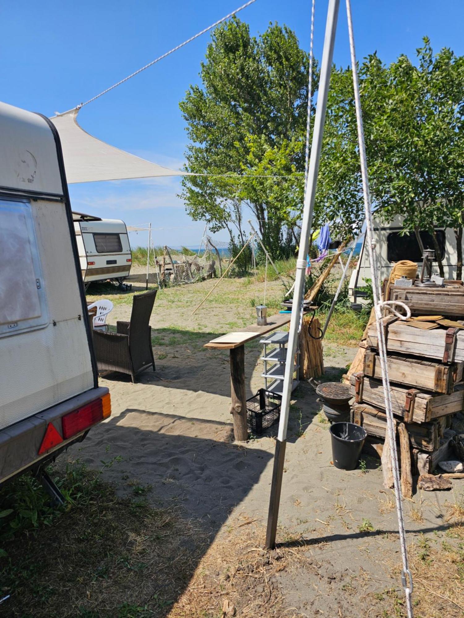 Beachfront Caravans Chernomorets Ngoại thất bức ảnh